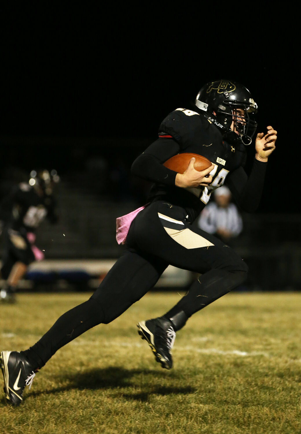 Benjamin Camino turns the ball back downfield